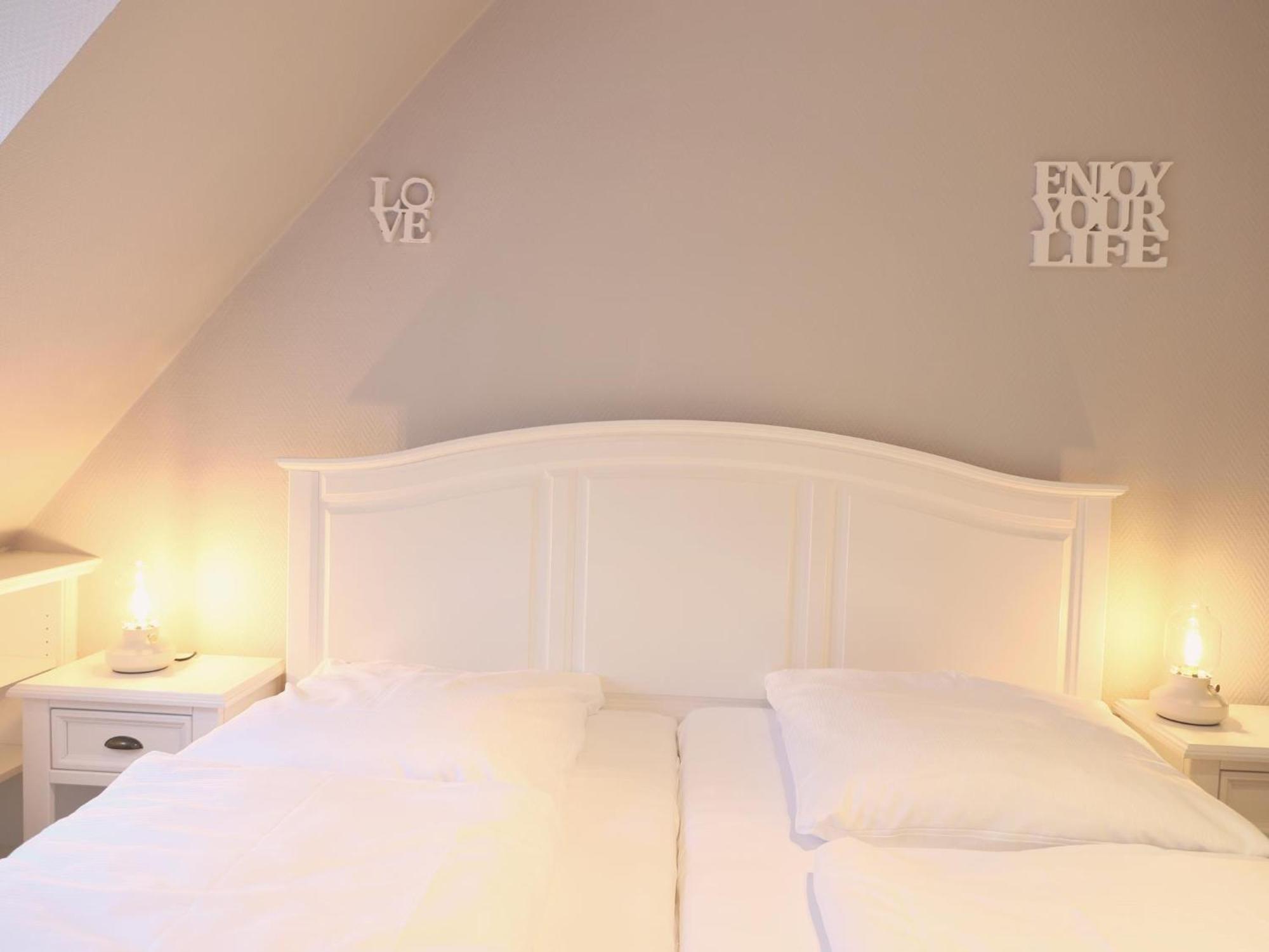 Exklusive 3-Zimmer-Ferienwohnung Im Herzen Westerlands Esterno foto